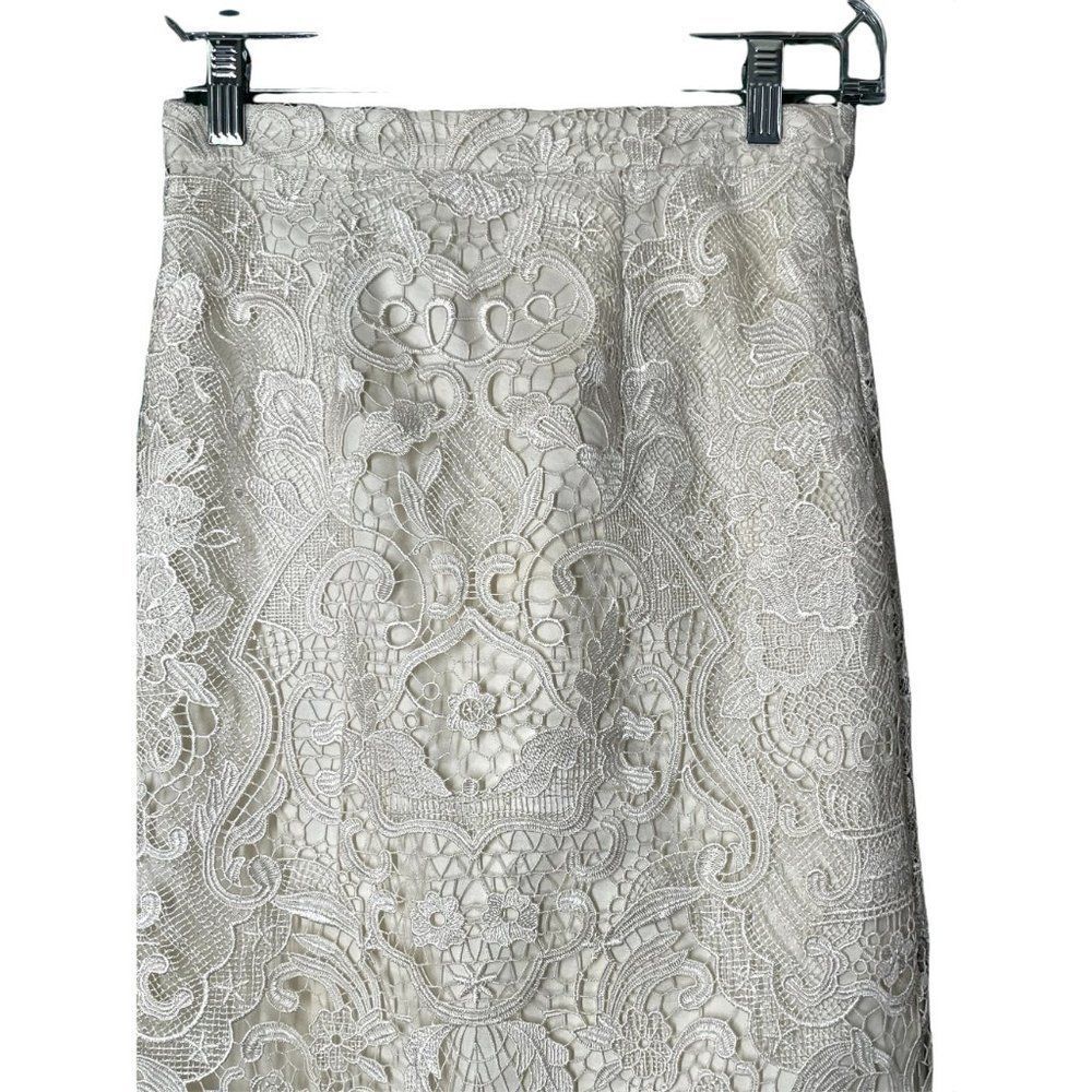 Women's CHI CHI London Lace skirt Size 6 - Picture 2 of 8